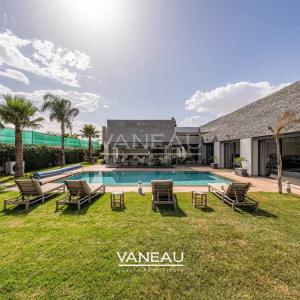 Villa au calme avec piscine – Route de Ouarzazate