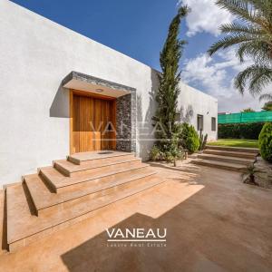 Villa au calme avec piscine – Route de Ouarzazate