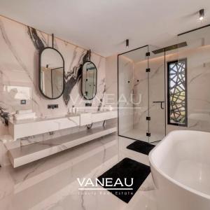 Villa de luxe à vendre à Marrakech avec AVNA – Vue panoramique sur l’Atlas
