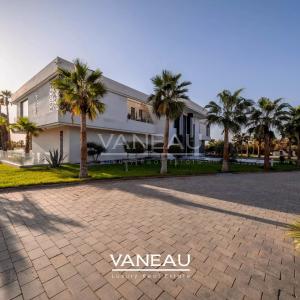 Villa de luxe à vendre à Marrakech avec AVNA – Vue panoramique sur l’Atlas