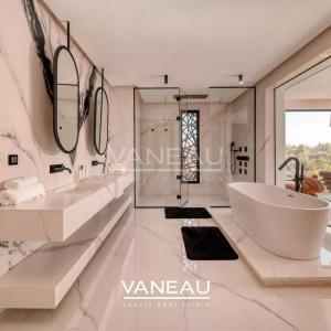 Villa de luxe à vendre à Marrakech avec AVNA – Vue panoramique sur l’Atlas
