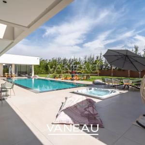 Villa Contemporaine d’Architecte et Domotique Intégrée