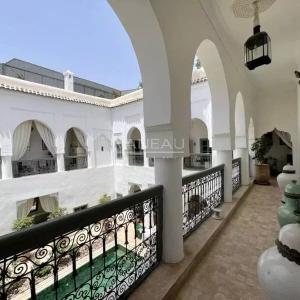 Riad d’exception – Grand patio avec piscine –