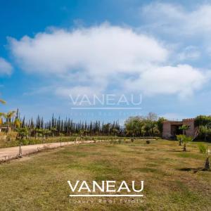 Villa aux allures de palais avec autorisation de maison d'hôtes sur la route de l'Ourika