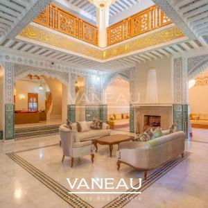 Villa aux allures de palais avec autorisation de maison d'hôtes sur la route de l'Ourika