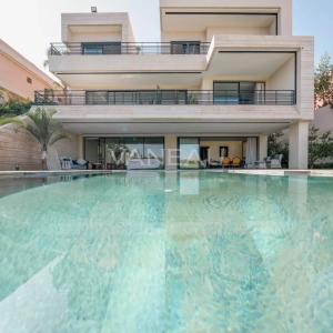 Villa au coeur d'un prestigieux golf