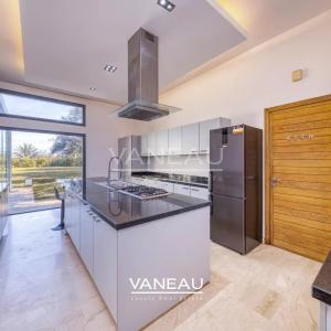 Grande villa en premiere ligne de golf à Almaaden