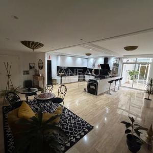 Appartement meublé avec grande terrasse à louer