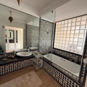 Appartement meublé avec grande terrasse à louer