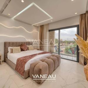 VILLA 4 SUITES AU COEUR D'UN PRESTIGIEUX GOLF