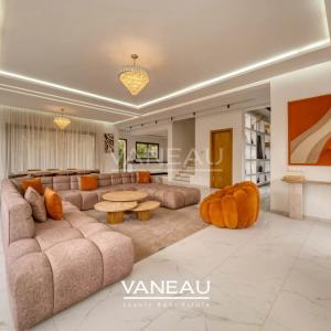 VILLA 4 SUITES AU COEUR D'UN PRESTIGIEUX GOLF