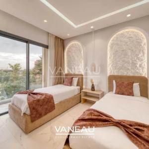 VILLA 4 SUITES AU COEUR D'UN PRESTIGIEUX GOLF
