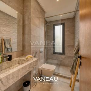 VILLA 4 SUITES AU COEUR D'UN PRESTIGIEUX GOLF