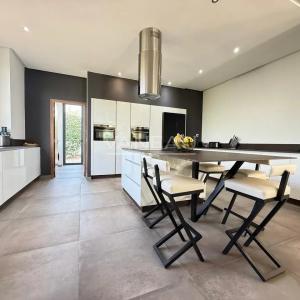 Villa Contemporaine à Vendre route d'Amismiz