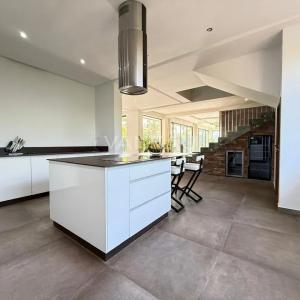 Villa Contemporaine à Vendre route d'Amismiz
