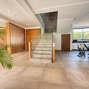Villa Contemporaine à Vendre route d'Amismiz