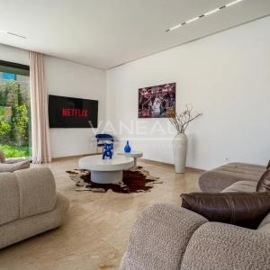 Villa de luxe 5 chambres avec piscine, hammam et cinéma privé