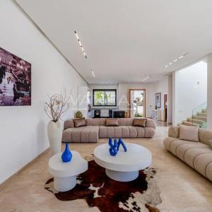 Villa de luxe 5 chambres avec piscine, hammam et cinéma privé