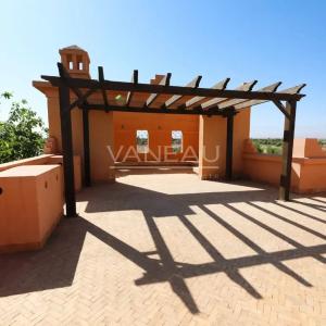 Villa Front de Golf Titrée et meublée
