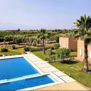 Beau Domaine a vendre avec AVNA , Sidi Abdelghiat