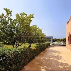 Beau Domaine a vendre avec AVNA , Sidi Abdelghiat