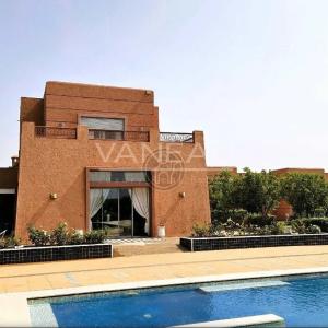 Beau Domaine a vendre avec AVNA , Sidi Abdelghiat