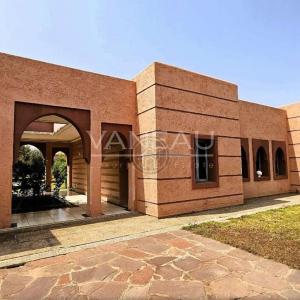 Beau Domaine a vendre avec AVNA , Sidi Abdelghiat