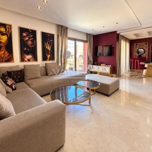GUÉLIZ : APPARTEMENT 79m² AVEC TERRASSE ET PARKING
