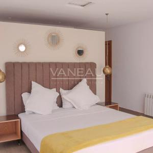 Villa contemporaine isolée collée au golf d'Amelkis