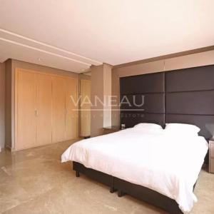 Très bel appartement contemporain sur golf