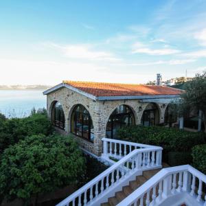 SOMPTUEUSE PROPRIÉTÉ DOMINANT LA MER À VENDRE SUR TANGER