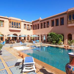 BELLE DEMEURE À MARRAKECH À VENDRE AUX ALLURES D'UN PALAIS DES M