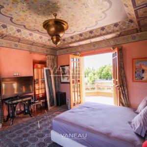 BELLE DEMEURE À MARRAKECH À VENDRE AUX ALLURES D'UN PALAIS DES M