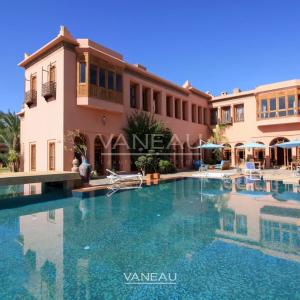 BELLE DEMEURE À MARRAKECH À VENDRE AUX ALLURES D'UN PALAIS DES M
