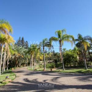 VILLA ARABO-ANDALOUS À VENDRE DANS LA PALMERAIE DE MARRAKECH