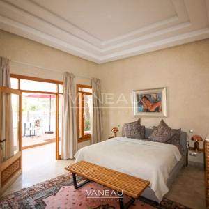 VILLA ARABO-ANDALOUS À VENDRE DANS LA PALMERAIE DE MARRAKECH