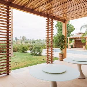 Superbe Villa Contemporaine Front de Golf