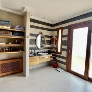 Superbe Villa Contemporaine Front de Golf