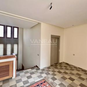 Superbe Villa Contemporaine Front de Golf
