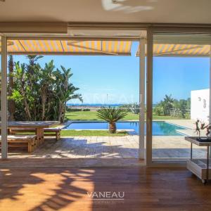 Villa d'exception pied dans l'eau a proximité de Rabat