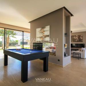 VENTE MAGNIFIQUE VILLA CONTEMPORAINE SUR GOLF