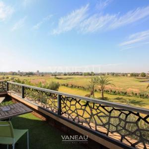 VENTE MAGNIFIQUE VILLA CONTEMPORAINE SUR GOLF