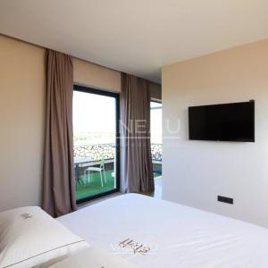VENTE MAGNIFIQUE VILLA CONTEMPORAINE SUR GOLF
