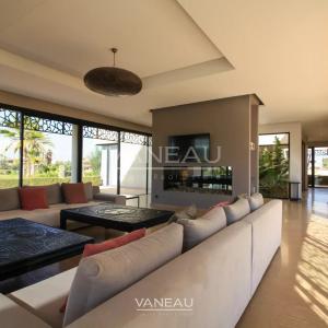 VENTE MAGNIFIQUE VILLA CONTEMPORAINE SUR GOLF