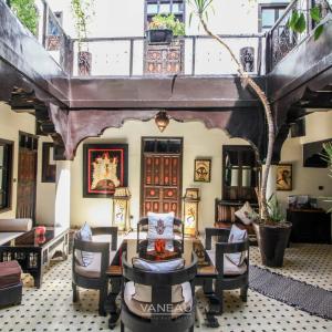 MARRAKECH MAISON D'HÔTES DE 7 CHAMBRES PISCINE SUR LA TERRASSE À