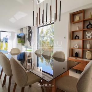 Superbe villa contemporaine en première ligne de golf