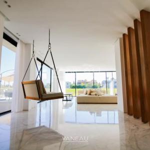 Superbe villa contemporaine en première ligne de golf