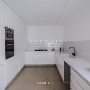 Superbe villa contemporaine en première ligne de golf
