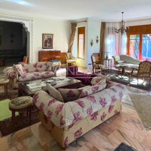 VENTE VILLA DE LUXE AU COEUR DE CASABLANCA