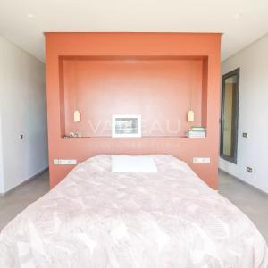 SOMPTUEUSE VILLA EN PREMIÈRE LIGNE DE GOLF À VENDRE